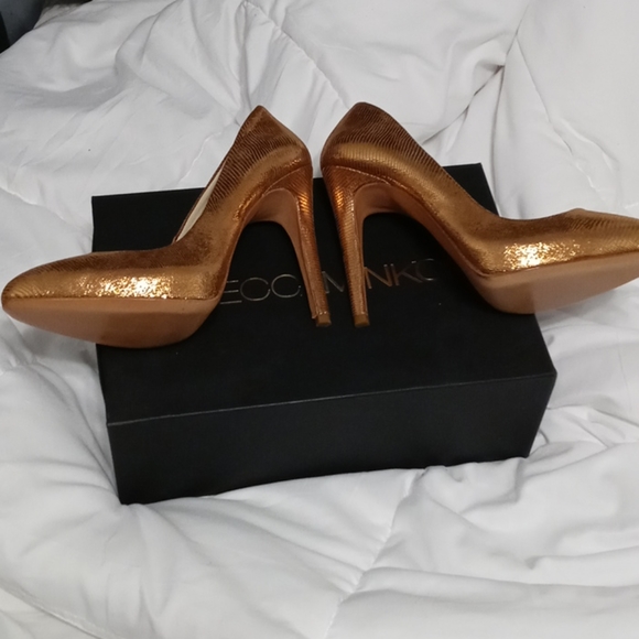 NEW! Rebecca Minkoff heels! - Picture 5 of 7